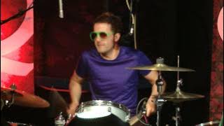 'That's Not My Name' by The Ting Tings on Q TV