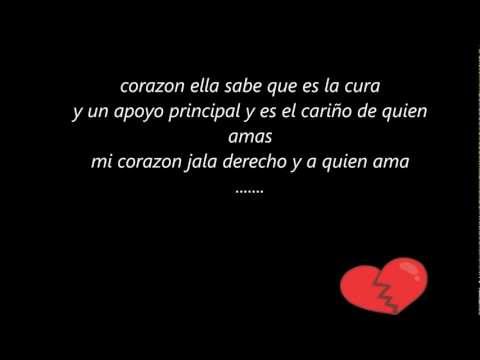 Watch the video for Un papel y un boligrafo