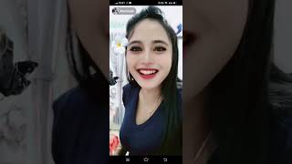 Bumil Cantik Spil Perut Mulus.