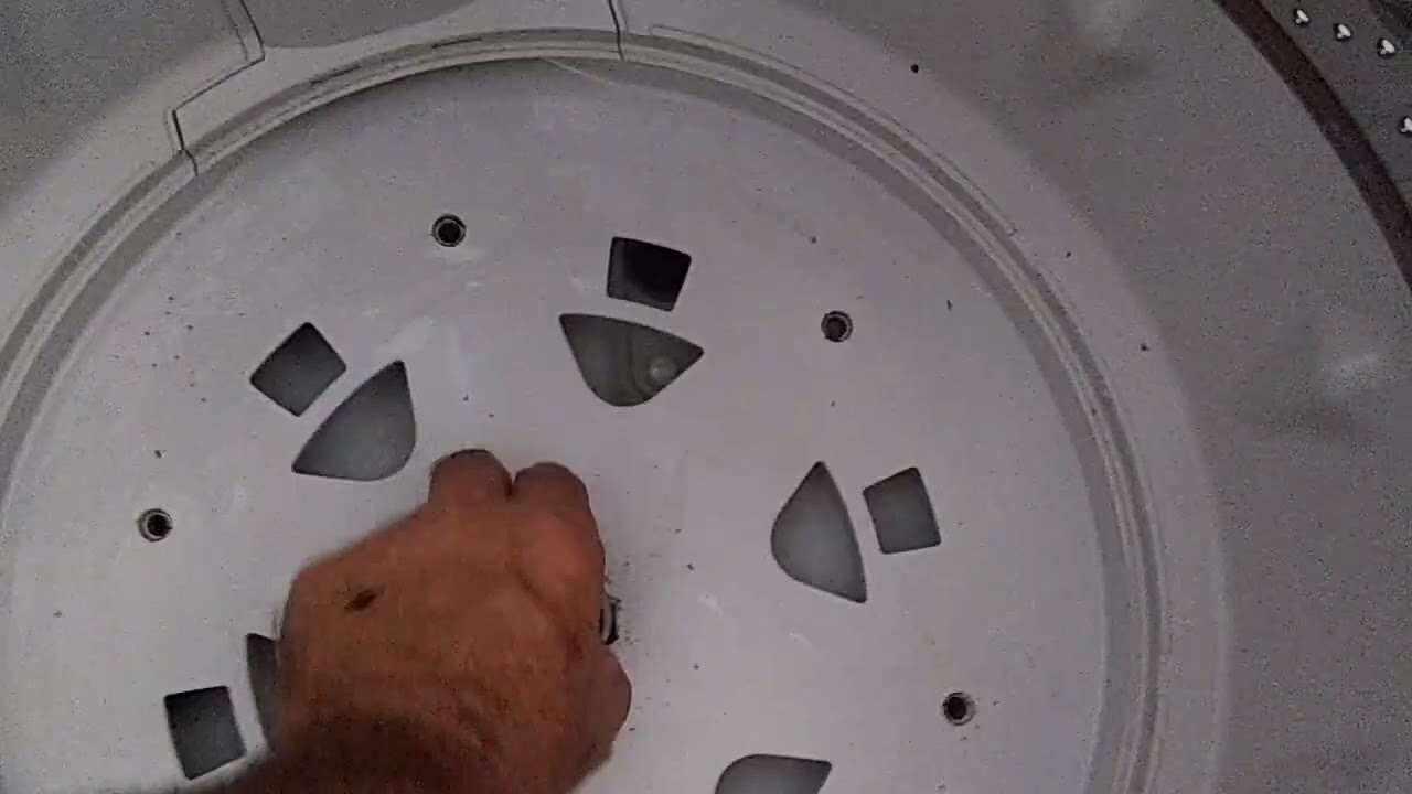 Como desmontar o agitador e o cesto da lavadora Panasonic 14 kg.