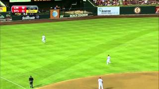2013/08/29 Kozma's outfield grab