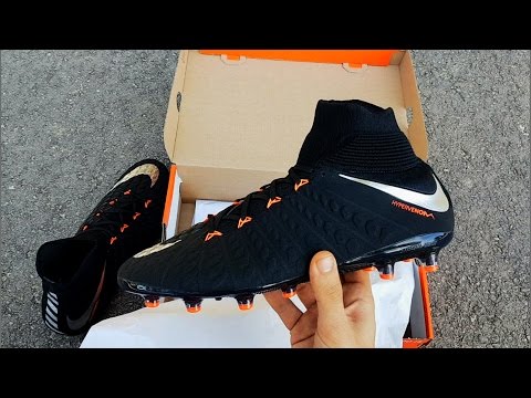 Ventilación poco claro Triturado Nike Hypervenom 3 Strike Night Unboxing | Botas de Fútbol Lewandowski y  Aubameyang - YouTube