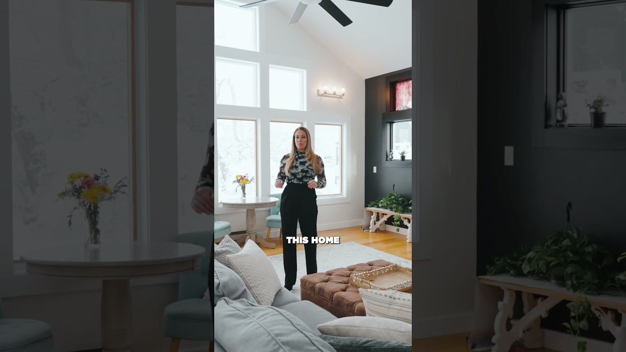 47 Cobbetts Pond Rd, Windham, NH