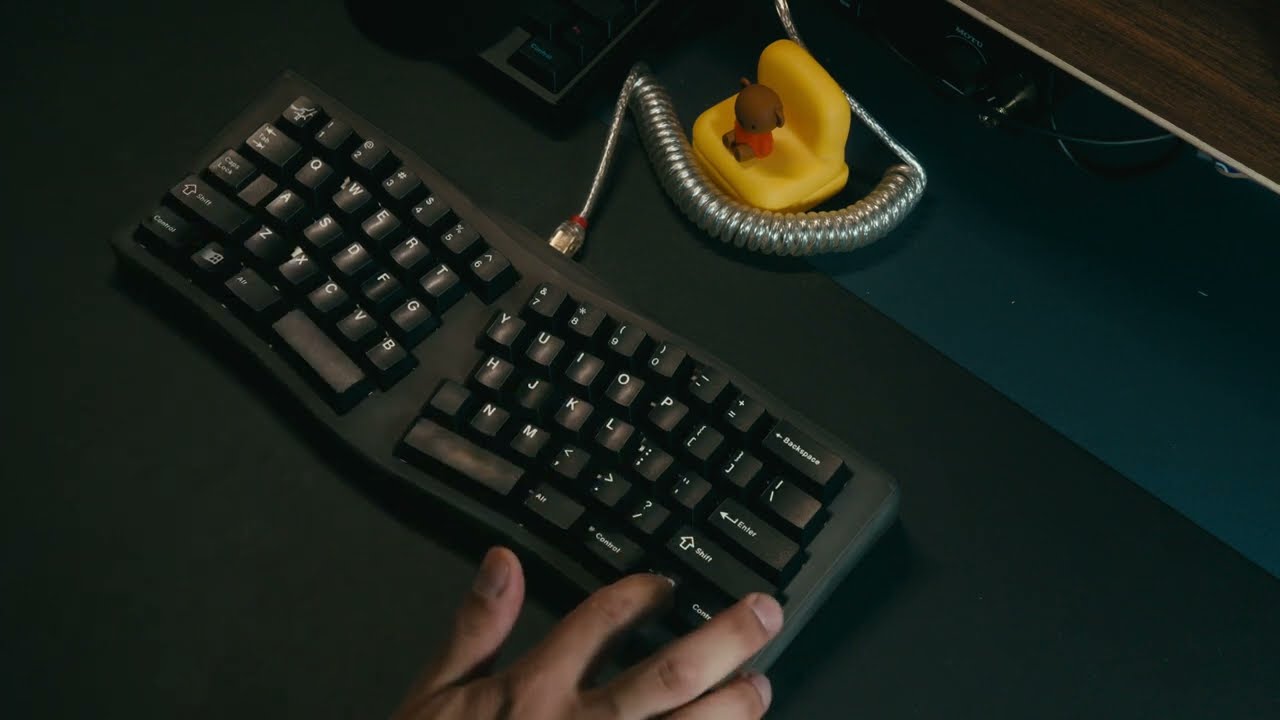 Alisea Polycarbonate WK Keyboard by DN - MX Browns Typing Sounds