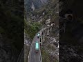 綿茂公路，短短56公里，歷時13年修建，穿越龍門山4條地震斷裂帶，堪稱中國最難的公路，天塹變通途，人
