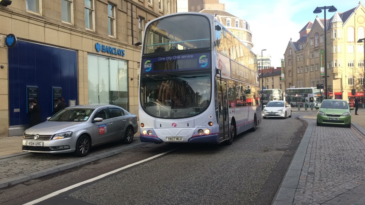 First Sheffield 37265 turns onto Pinstone Street with a 81 service to Dore