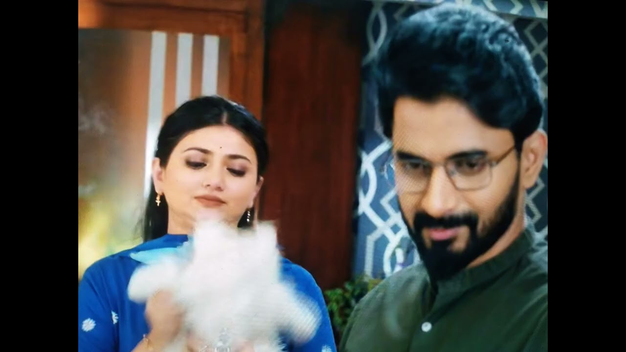 पसारा वाल्याचा पसारा आवरायला आली चकाचक बाई 