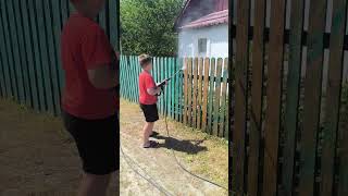Миємо дерев’яну огорожу перед покраскою 🔥 Мийка високого тиску Dnipro-M PW-18Ri в дії!