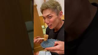 水抜き中の俺の前で酒飲んだ大会直前のマッチョの前で唐揚げ食ってやた！！#shorts