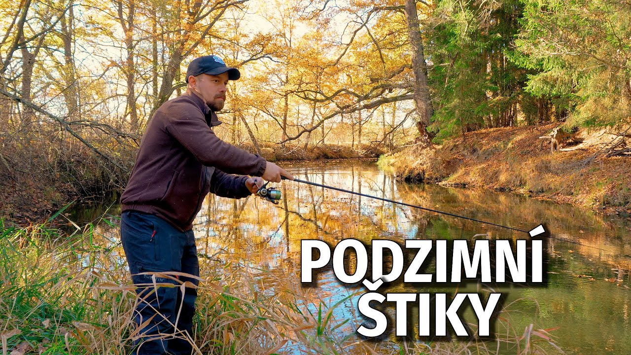Podzimní štiky na přívlač. Útok štiky na stojící wobler? Zkouším různé nástrahy na malé lesní řece