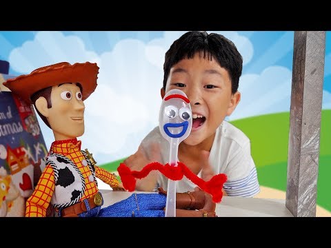 예준이의 포키 만들기 토이 스토리 장난감 조립놀이 Forky Toy Story Real Life