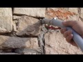 STROJ ZA FUGIRANJE - Škárovanie kamena Spárování kamene - repointing machine Verlegung der stein