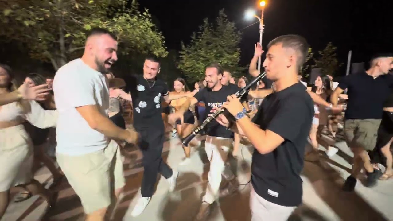 Αντώνης Καλόγερος - Σπύρος Καλόγερος - Με την νεολαία στο Φοινίκη 📌