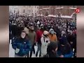 Tatarlar POLİS BARYERLƏRİNİ DAĞIDARAQ Kazanın mərkəzi küçələrinə doğru hərəkət edirlər