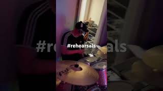 dirty kicks, dirty claps #rehearsal #howtolootbrazil #dirty #indierock