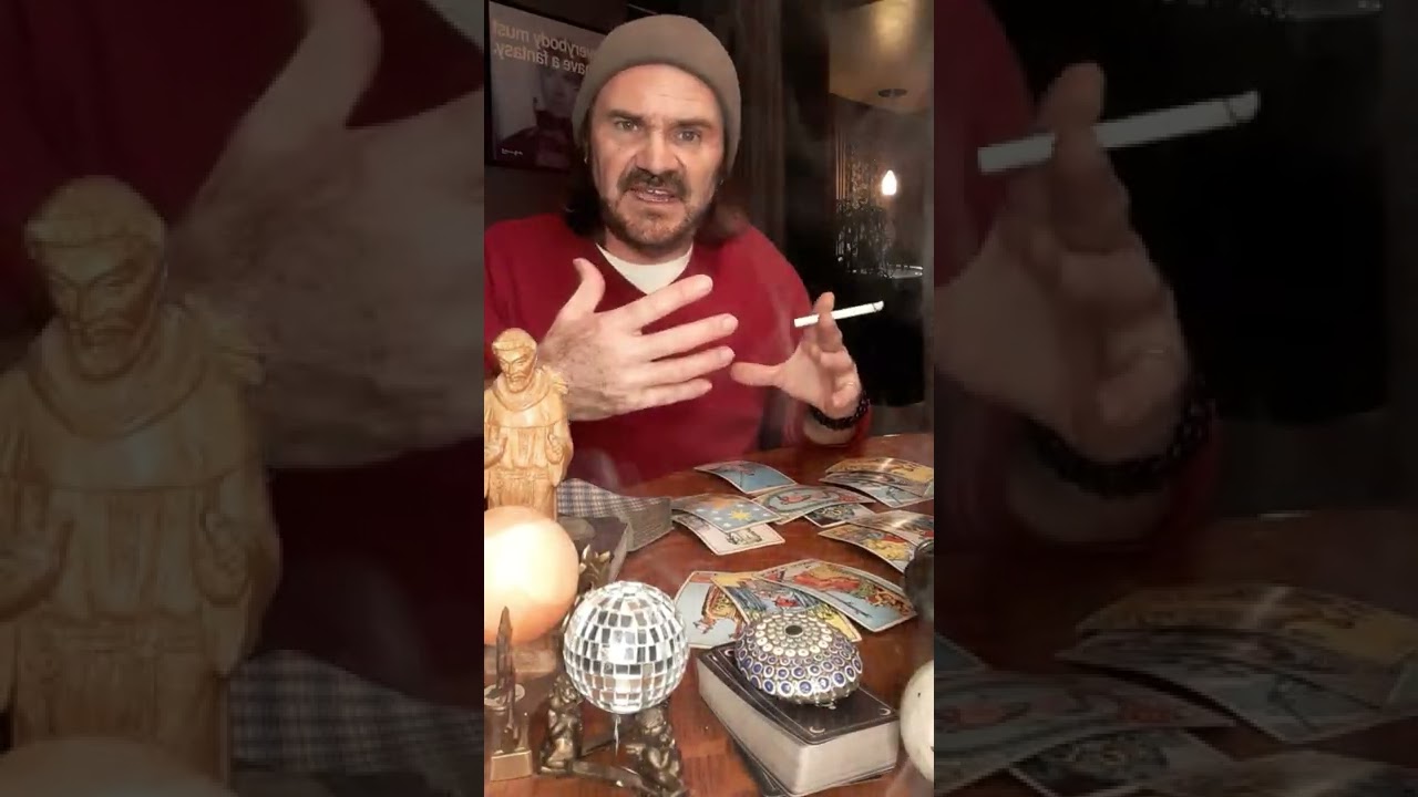 JDS Tarot!  Air Signs!  Being watched......an opportunity arises for you!  Passing of the baton!