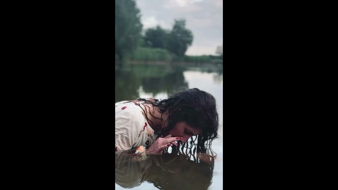 In the mirror of the water   A víz tükrében