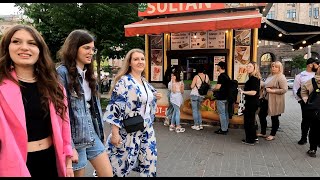 4K Walking tour of Kyiv Ukraine. What is life like during a war?