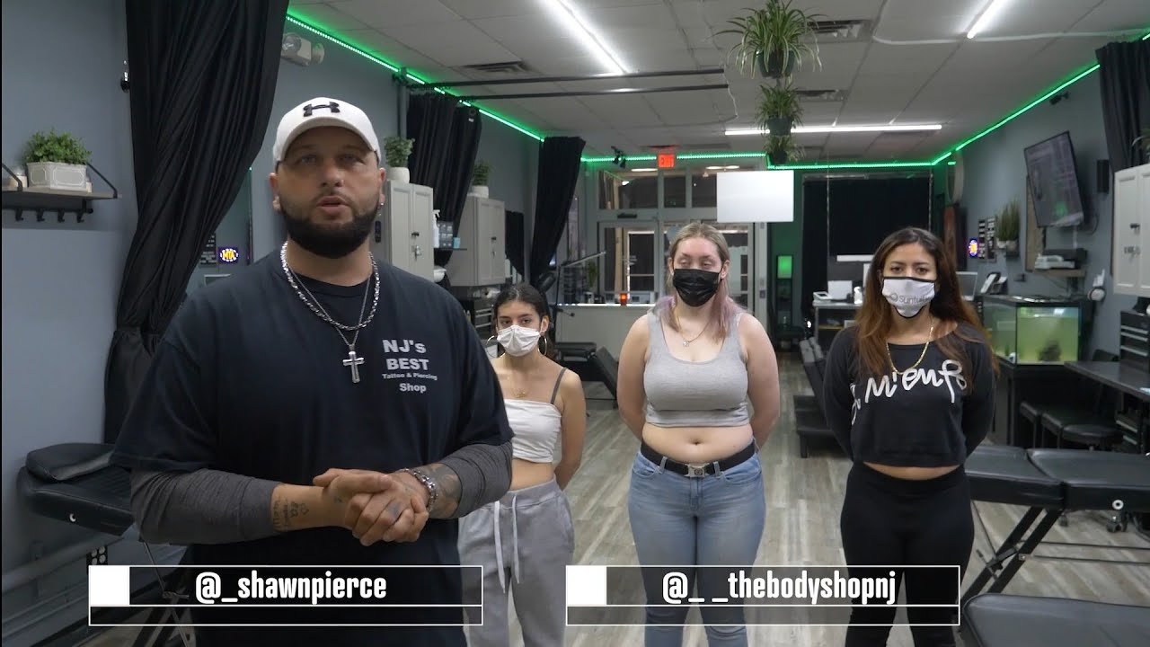 Подробная видеоинструкция по пирсингу живота (не пытайтесь сделать это дома)