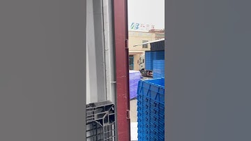 Loading shipment for attached lid crates in 40’HQ container