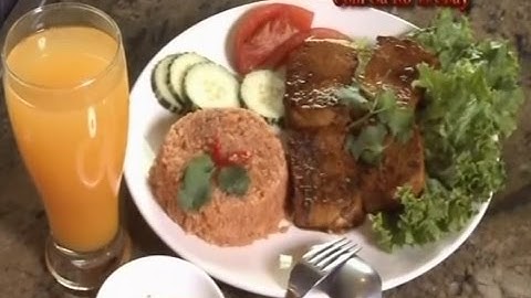 Cơm Gà Rô Ti Chay - Xuân Hồng