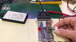 Microbit, Potentiometer, LED and Serial write number