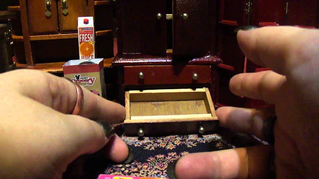 ASMR/ Relaxation- Mismatched Miniatures