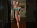11 weeks out 💪🏻🔥 Preparation to compete 💪🏻🔥Female bodybuilder Trish Wood Flexes her SHREDDED MUSCLES