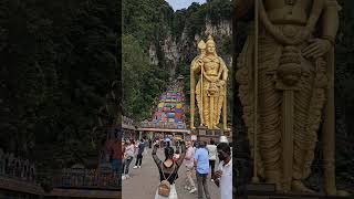 Impresionanta Peșteră Batu Caves Din Kuala Lumpur