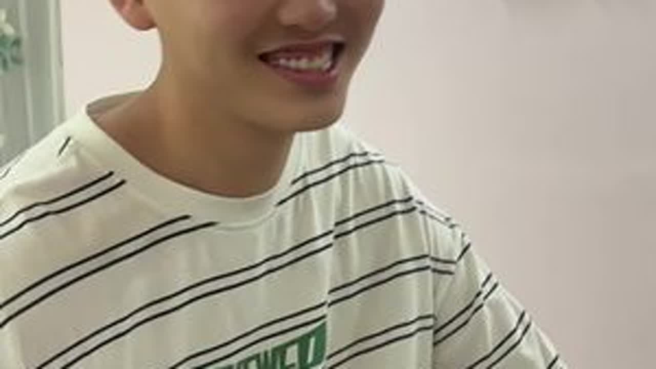 帅鹏来拔山这几天表现不错，，比在山卡卡热闹些！笑的心情美美的！#正能量传递 感恩所有遇见！