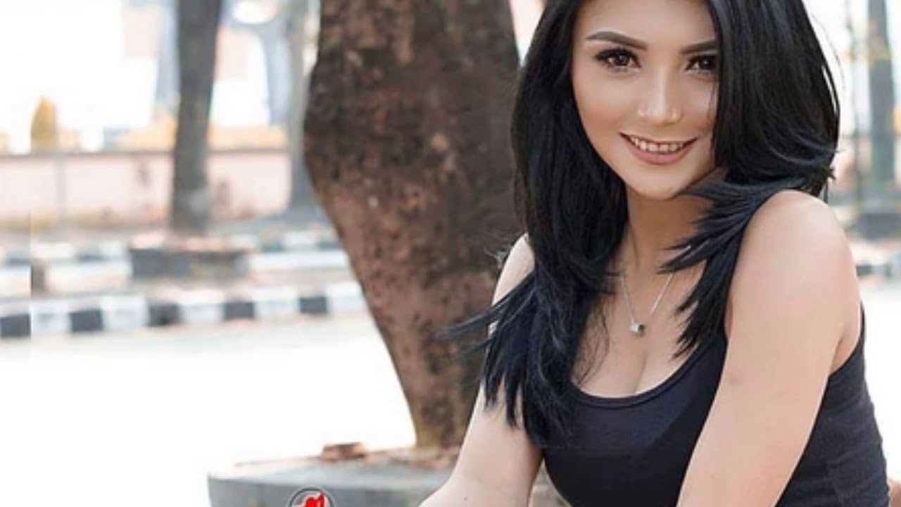 SIVA APRILIA  NGAJAK BERANTEM