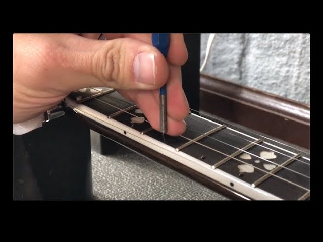 How to Install Banjo 5th String Spikes 