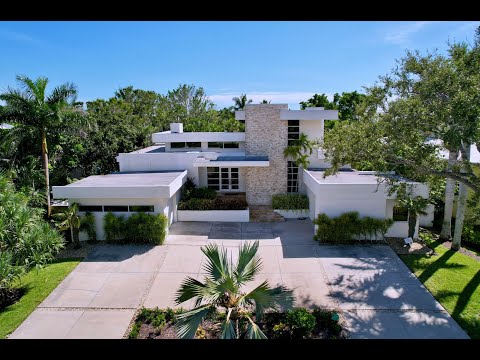 1347 Harbor Dr, Sarasota, FL home video tour