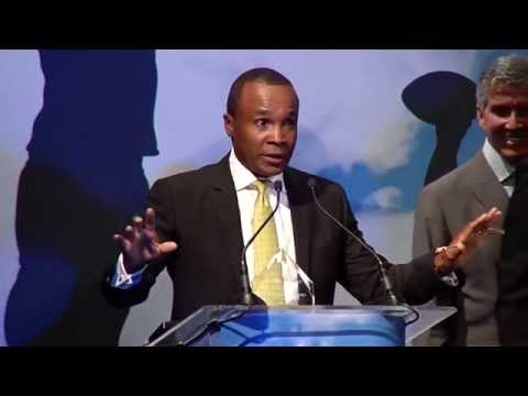 Sugar Ray Leonard Honored at Pump Foundation Gala