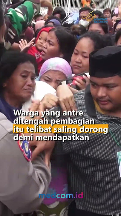 PEMBAGIAN ZAKAT DAN SEDEKAH BULAN RAMADAN DI MAKASSAR BERLANGSUR RICUH