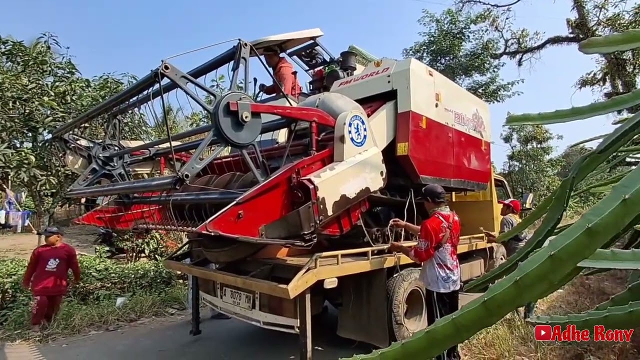 Combine Maxi Bimo Xtrime 102 || Menuju Lokasi Panenan Melewati Hutan