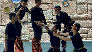 Узбекский танцы #узбекистан #узбек #танцы #трюки #nukus #tiktok #тренды #рассия #игры ￼￼