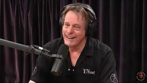 CLIP: How TED NUGENT FEELS ABOUT MICHAEL MOORE wit...