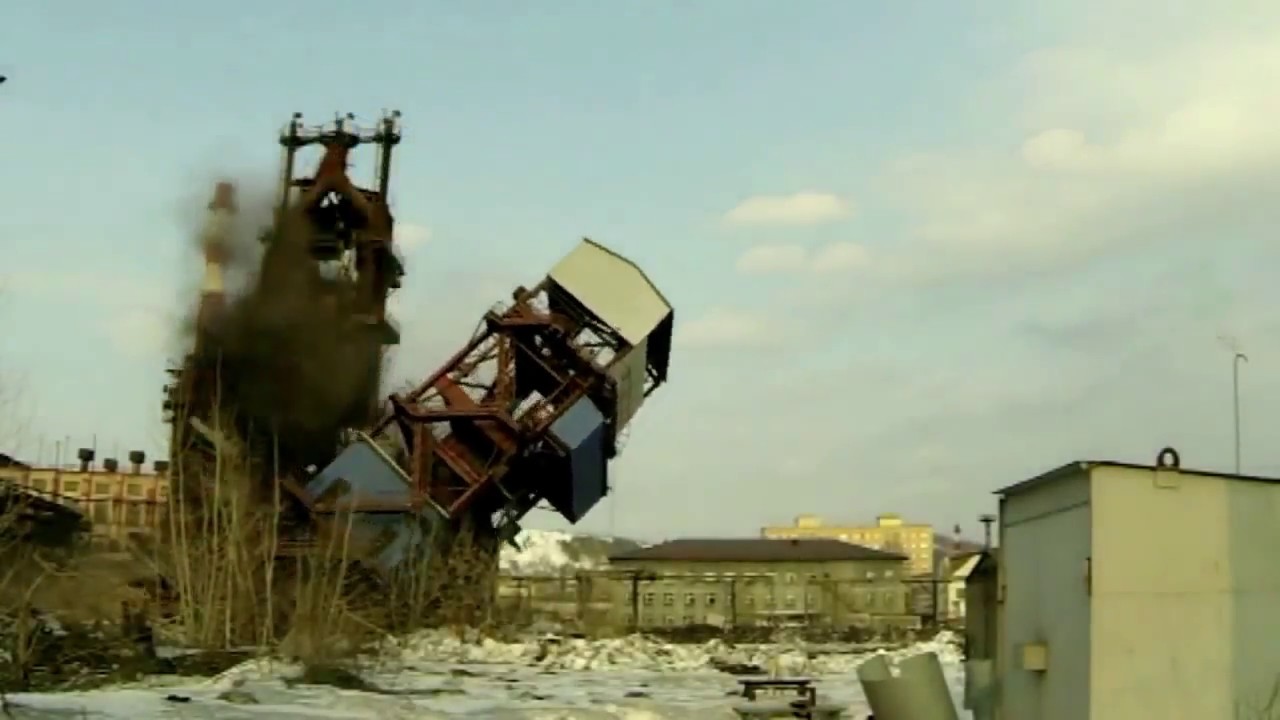 Демонтаж старых цехов ОАО ЧМЗ - YouTube