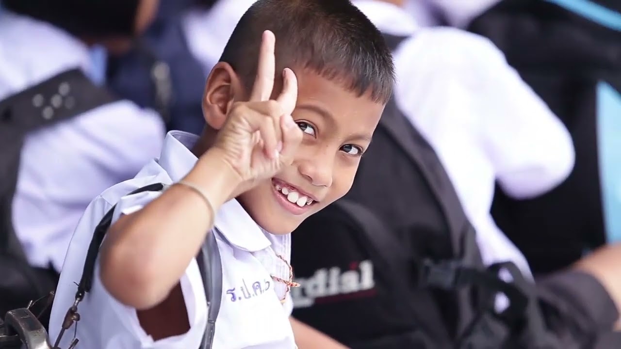 รายการพระคุณที่สาม ปี 3 ตอนที่2  พระราชทานทุนการศึกษา