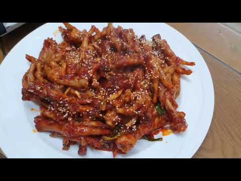 ☆닭발 볶음ㅡ이것 하나만 넣으면 닭발의 맛과 품격이 달라집니다.☆★Stir-fried Chicken Feet★