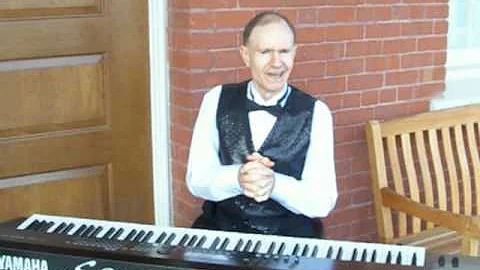 Disneyland's Piano Playing Legend Rod Miller Perfo...