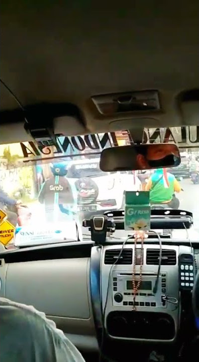 Viral Ojek Online Buka Jalan Untuk Ambulance❗#shorts#viral#vidioviral#trending#ambulance