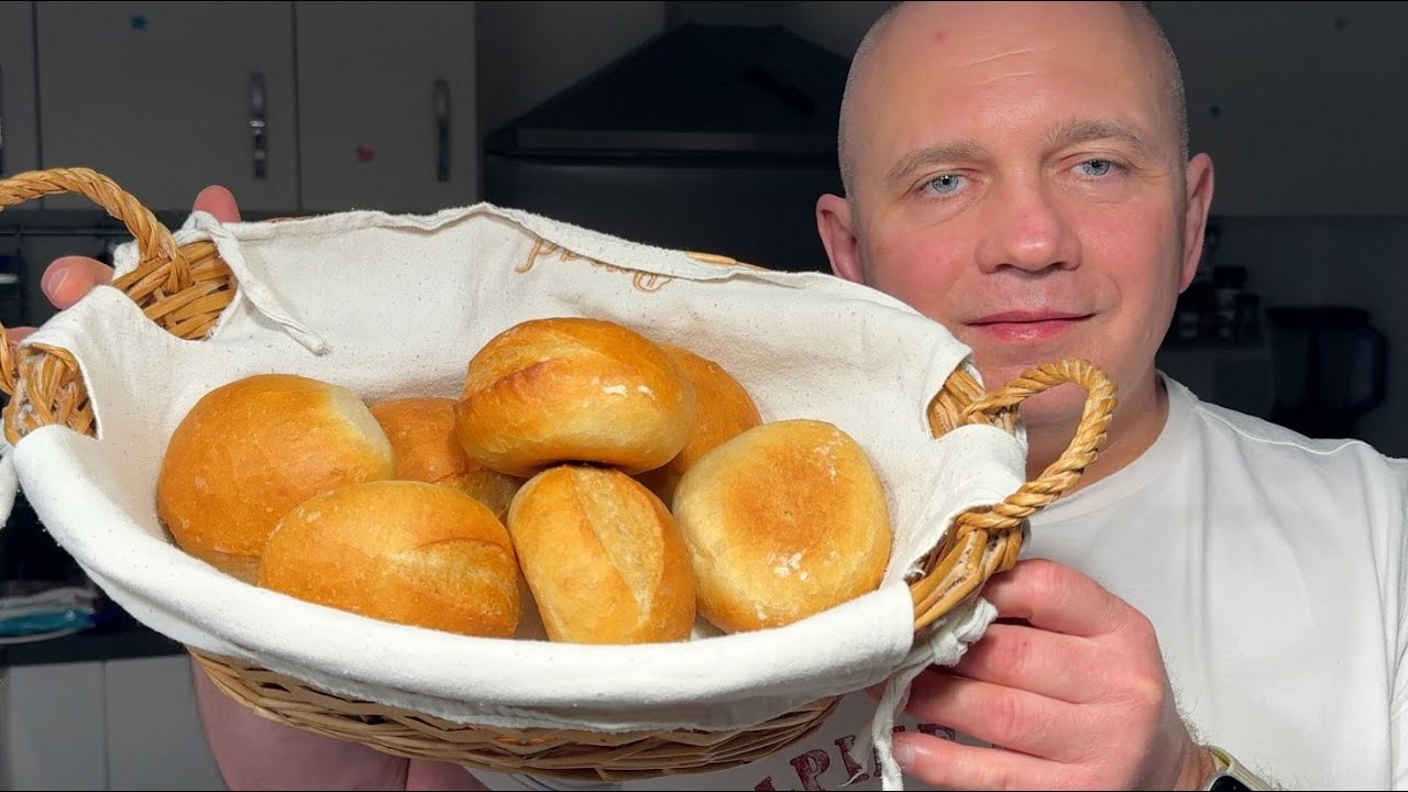 Chrupiące bułki pszenne. Super przepis!! Bułki wychodzą przepyszne.