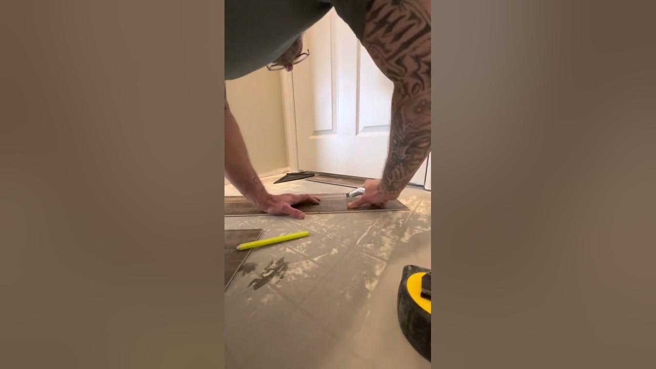 HOW TO MEASURE & CUT LVP AROUND A DOOR JAMB YouTube