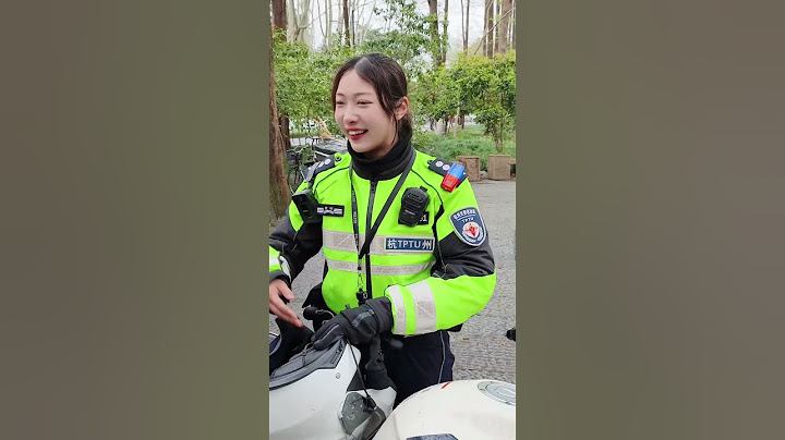 交警正能量 台湾的朋友说兔子警官在台湾很红，兔子警官夸他们说普通话的时候口音很好听！#杭州交警 #兔子警官