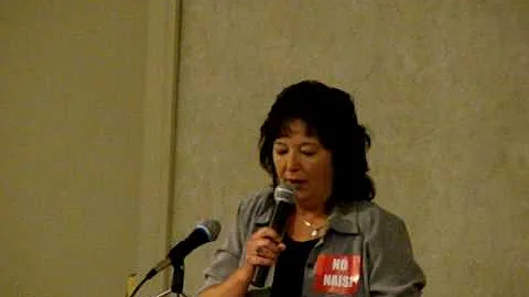 Rhonda Perry of Missouri Rural Crises Center speak...