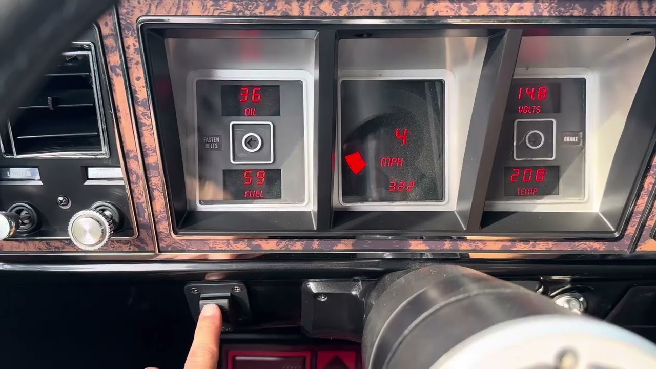 1979 Chromatic bronco w 7.3 Godzilla - BAT Driving vid