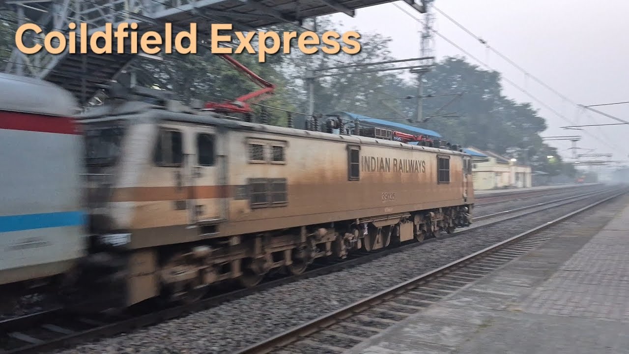 Going to Dhanbad junction by Asonsol Gomoh Passenger Train #viralvideo #indianrailways #railway#rail