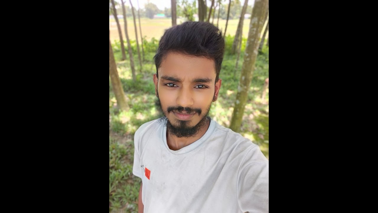 এই ছেলের লাইভ দেখে কেউ হাসবেন না কি বলেন না বললে মুখে কিছুই বাজে না